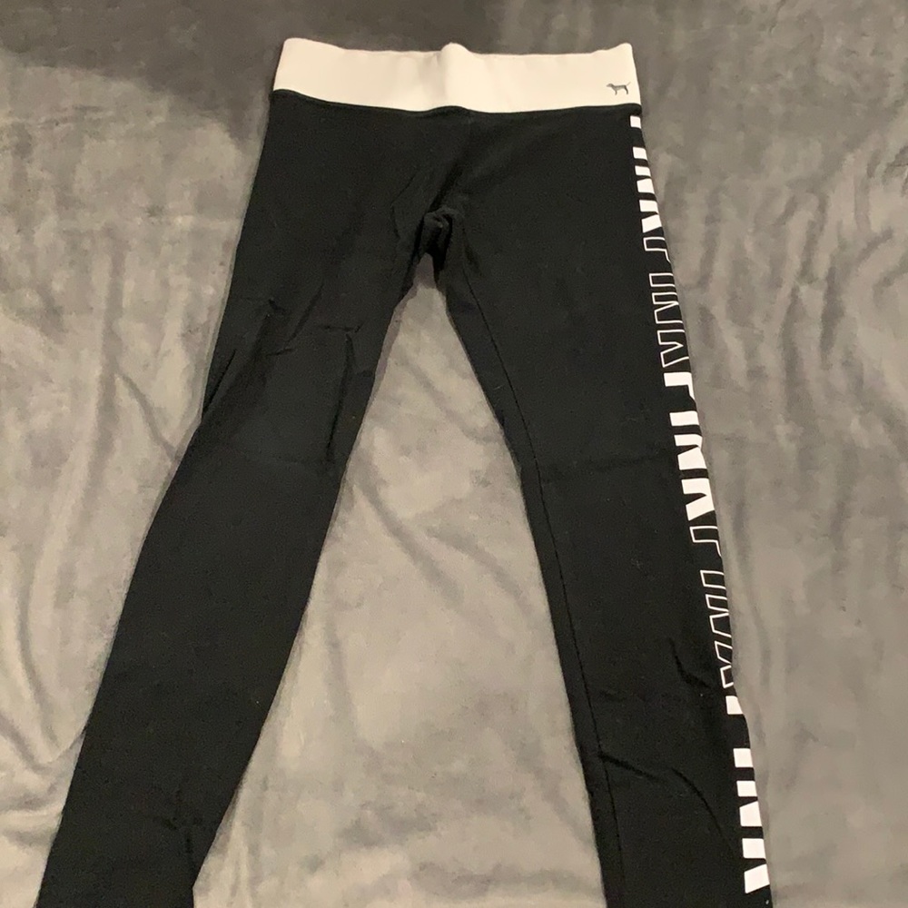 Victoria secret yoga leggings size M